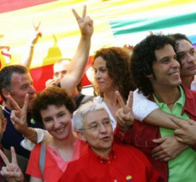 Νόμιμοι οι γάμοι και η υιοθεσία των gay ζευγαριών στην Ισπανία
