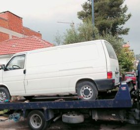 Ακόμη δύο δραπέτες των φυλακών Τρικάλων ταυτοποιήθηκαν-βρέθηκαν τα ίχνη τους στο βαν με το οποίο διέφυγαν μετά τη δολοφονία της 25χρονης στην Κόρινθο - Κυρίως Φωτογραφία - Gallery - Video