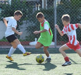 Τραγωδία σε γήπεδο 5Χ5 στην Ηλιούπολη - 8χρονος καταπλακώθηκε από την σιδερένια δοκό του τέρματος - Κυρίως Φωτογραφία - Gallery - Video