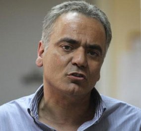 Πάνος Σκουρλέτης: Ασελγούν στο πτώμα του ΠΑΣΟΚ‏! - Κυρίως Φωτογραφία - Gallery - Video