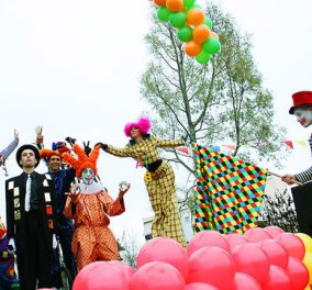 Η πιο χαρούμενη γιορτή της Αθήνας: Φεστιβάλ τσίρκου με ζογκλέρ, ακροβάτες , παιγνίδια απ’ όλο τον κόσμο στην Τεχνόπολη  - Κυρίως Φωτογραφία - Gallery - Video