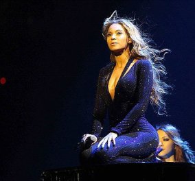Η Beyonce τραγουδά στην μνήμη του 17χρονου μαύρου Martin Τrayvon  - Κυρίως Φωτογραφία - Gallery - Video
