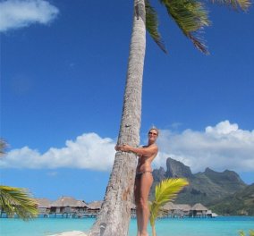 Topless η Χάιντι Κλούμ από τα Bora Bora στέλνει χαιρετίσματα στην Μυκονιάτισα Ναόμι Κάμπελ & στην Παριανή Μόνικα Μπελούτσι! (φωτό)  - Κυρίως Φωτογραφία - Gallery - Video