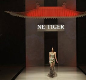 Εβδομάδα μόδας στο Πεκίνο θυμίζει κάτι από απαγορευμένη πόλη και τελευταίο αυτοκράτορα - Κυρίως Φωτογραφία - Gallery - Video