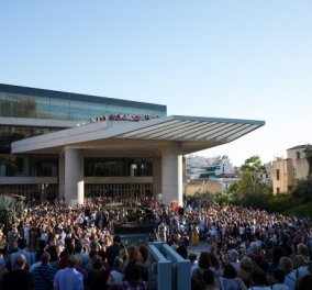 Χιλιάδες κόσμου απόλαυσαν τον μουσικό περίπατο της Λυρικής στους δρόμους της Αθήνας προς τιμήν της Μαρίας Κάλλας (φωτογραφίες & βίντεο) - Κυρίως Φωτογραφία - Gallery - Video