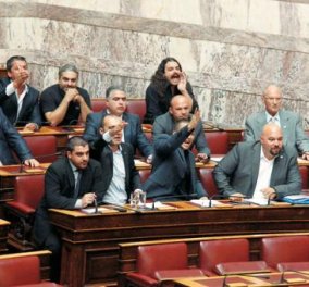 Χρήστος Χωμενίδης: Η απαγόρευση της Χρυσής Αυγής είναι επείγουσα, αν δεν τους θέσουμε εμείς εκτός νόμου, θα μας θέσουν αυτοί - Το άρθρο του στο Protagon.gr  - Κυρίως Φωτογραφία - Gallery - Video