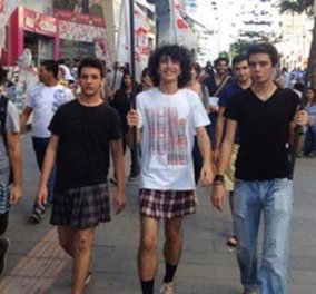 Τουρκία: Αγόρια έκαναν πορεία στους δρόμους της Αττάλειας φορώντας φούστες! (φωτό) - Κυρίως Φωτογραφία - Gallery - Video
