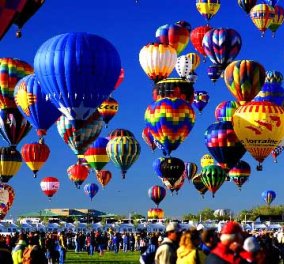 Φαντασμαγορικό θέαμα προκάλεσαν 550 αερόστατα στο φετινό Διεθνές Φεστιβάλ Αερόστατων στο Albuquerque των ΗΠΑ! (βίντεο) - Κυρίως Φωτογραφία - Gallery - Video