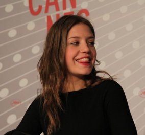 Backstage με την Adèle Exarchopoulos στη φωτογράφιση της για το εξώφυλλο Νοεμβρίου της Madame Figaro! (βίντεο)‏ - Κυρίως Φωτογραφία - Gallery - Video