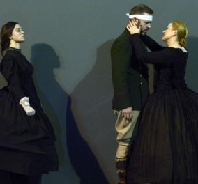 ''Το πένθος ταιριάζει στην Ηλέκτρα'' - Μια σπουδαία παράσταση με τις Καραμπέτη και Πρωτόπαππα να σας αφήνουν με το στόμα ανοιχτό! (φωτό) - Κυρίως Φωτογραφία - Gallery - Video