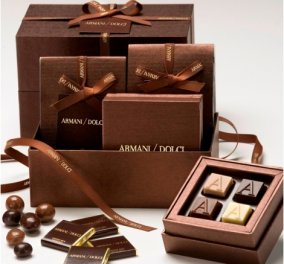 Όταν ο Giorgio Armani φτιάχνει και εκπληκτικά σοκολατάκια, πανετόνε & γλυκά για τα Χριστούγεννα, τότε το αποτέλεσμα δεν μπορεί παρά να είναι elegant! (φωτό) - Κυρίως Φωτογραφία - Gallery - Video