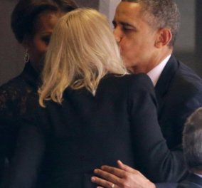 Smile: Και ο Ομπάμα υποκλίνεται στις ξανθιές με οικογενειακό επεισόδιο που κάνει πια τον γύρο του κόσμου - Να οι νέες φωτό με το φιλί στην Δανέζα Πρωθυπουργό και το χειροφίλημα στη Μισέλ! (φωτό)    - Κυρίως Φωτογραφία - Gallery - Video