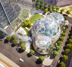 Απλά χαζέψτε το συγκλονιστικό νέο ''αρχηγείο'' της Amazon: 3 γιγάντιες μπάλες από γυαλί θα στεγάζουν τα... γραφεία & τεράστιους κήπους για πράσινο περιβάλλον! (φωτό)  - Κυρίως Φωτογραφία - Gallery - Video