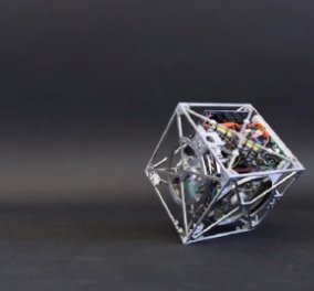 Ελβετοί ερευνητές κατασκευάζουν τον πρώτο κύβο που ''περπατά''! (βίντεο) - Κυρίως Φωτογραφία - Gallery - Video