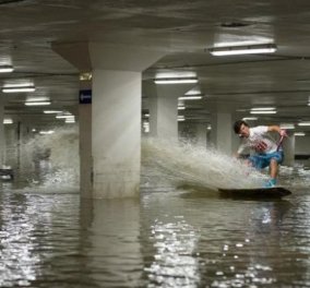 Αν έχεις φαντασία... διάβαινε - Τρεις φίλοι εκμεταλλεύτηκαν ένα πλημμυρισμένο πάρκινγκ για να κάνουν wakeboard! (βίντεο) - Κυρίως Φωτογραφία - Gallery - Video