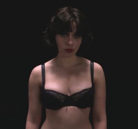 Όχι πια σεξ, μόνο Σκάρλετ! Λίγες εικόνες ακόμη από το «Under the Skin» του Τζόναθαν Γκλείζερ! (βίντεο) - Κυρίως Φωτογραφία - Gallery - Video