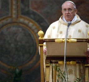 Άφωνους όσους τον άκουγαν άφησε ο Πάπας Φραγκίσκος καθώς μπέρδεψε τη λέξη caso (παράδειγμα) με τη λέξη cazzo (μαλ...ας)! (βίντεο) - Κυρίως Φωτογραφία - Gallery - Video