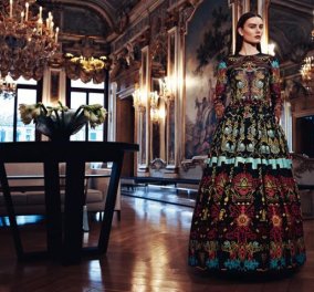 Ντυθείτε σαν κοντέσα του παραμυθιού σε Βενετσιάνικο παλάτι με περίτεχνα ρούχα  Prada, Fendi, Dolce & Gabanna, Cavalli και ύφος μοιραίο (φωτό)  - Κυρίως Φωτογραφία - Gallery - Video