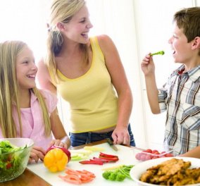 Ποιες είναι οι τροφές που δεν πρέπει ποτέ να λείπουν από το πιάτο των παιδιών μας;  - Κυρίως Φωτογραφία - Gallery - Video