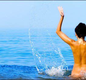 Αυτές είναι 17 παραλίες στην Ελλάδα όπου μπορείτε να κάνετε μπάνιο...γυμνοί-Θα το τολμήσετε;