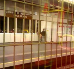 Και που να σφίξουν οι ζέστες! Ζευγάρι έκανε σεξ σε σταθμό του τρένου αδιαφορώντας για τον κόσμο και τις κάμερες! (βίντεο) - Κυρίως Φωτογραφία - Gallery - Video