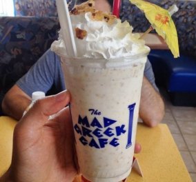 Ισχυρίζεστε πως τα έχετε δοκιμάσει όλα; Milkshake μπακλαβά έχετε πιεί; Μάλλον όχι! - Κυρίως Φωτογραφία - Gallery - Video