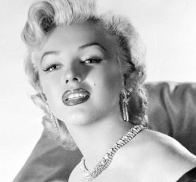 Vintage Beauty: H Marilyn Monroe σούπερ σέξυ και μόνο με την πετσέτα της, μόλις ένα μήνα πριν από τον θάνατό της! (φωτό) - Κυρίως Φωτογραφία - Gallery - Video