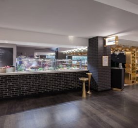 Πως είναι άραγε ένα καφέ - ρεστοράν μέσα στο πιο διάσημο Food Hall του κόσμου, στο Harrods; Το δημιούργησε ο designer Tom Dixon με μωβ φαντασία και λιτές αλλά δυναμικές γραμμές - Κυρίως Φωτογραφία - Gallery - Video