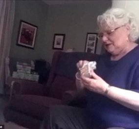 O κλαυσίγελος της γιαγιάς που μαθαίνει ότι η κόρη της θα φέρει τον κόσμο ένα εγγονάκι  - Κυρίως Φωτογραφία - Gallery - Video