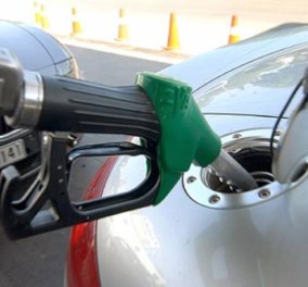 Πώς εκτοξεύθηκαν οι τιμές της βενζίνης
