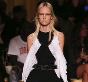 10 τρόποι για να φορέσετε το μακρύ γιλέκο - Το πιο hot ανοιξιάτικο trend σύμφωνα με την Vogue