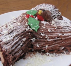 Το Cake & Cookie Co προτείνει σοκολατένιο κορμό για τα Χριστούγεννα - Είστε έτοιμες να ξετρελάνετε τους καλεσμένους σας;