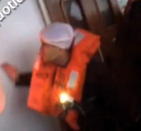 Το πρώτο βίντεο μέσα από το φλεγόμενο Norman Atlantic - Η φωτιά δίπλα στους επιβάτες την ώρα της διάσωσης!