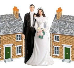 ''Αγαπώ τον άντρα μου αλλά αρνούμαι να ζήσω μαζί του" - Όλο και περισσότερα ζευγάρια ζουν σε χωριστά σπίτια για να αντέξει ο γάμος;(Φωτό)