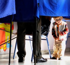 Poll of the polls: Τι δείχνει ο μέσος όρος των δημοσκοπήσεων για το εκλογικό αποτέλεσμα