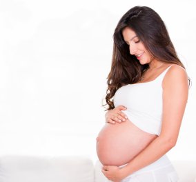 Aναμμένα κάρβουνα & απαγόρευση αγγίγματος - Αυτές είναι οι 5 πιο παράξενες παραδόσεις του κόσμου στην εγκυμοσύνη!