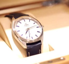 Ποιο Apple Watch; Το νέο ρολόι Globemaster της Omega το θέλει όλη η Wall Street 