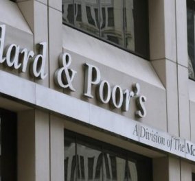 Η Standard & Poor's ξαναχτυπά: Υποβάθμισε την Ελλάδα!