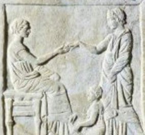 Πουλήθηκε σε δημοπρασία η επιτύμβια στήλη του 4ου αιώνα π.Χ. παρά τις αντιδράσεις - ''Θα τη διεκδικήσουμε'' δηλώνει το ΥΠΠΟ!