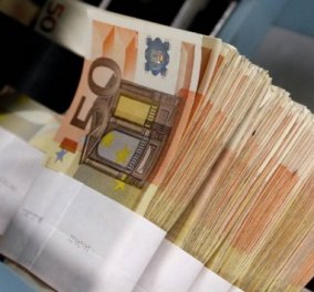 Ακόμα ένα δισ. ευρώ «έκανε φτερά» από τις τράπεζες - Εκροές 2 δισ. μέσα σε δύο ημέρες