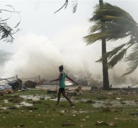 Βιβλική καταστροφή στη Ν.Ζηλανδία - Με τον φόβο για δεκάδες νεκρούς, σαρώνει ο χειρότερος κυκλώνας στην ιστορία