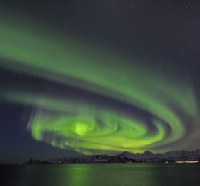 Το βίντεο της ημέρας: Όταν το Βόρειο Σέλας... χορεύει στον ουρανό της Σουηδίας!
