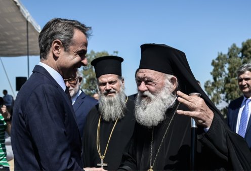 Αρχιεπίσκοπος Ιερώνυμος: «Δεν κάνουμε ό,τι μας πει ο Βελόπουλος» - «Δεν υπάρχει χριστιανόμετρο» - Η συνάντηση με τον Κυριάκο Μητσοτάκη (βίντεο)