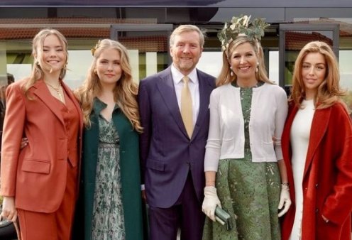 Royals Ολλανδίας: Με φανταστικά πολύχρωμα παλτό & floral φορέματα βγήκαν στο δρόμο - Το ιδιαίτερο headpiece της Βασίλισσας Μάξιμα (φωτό-βίντεο)
