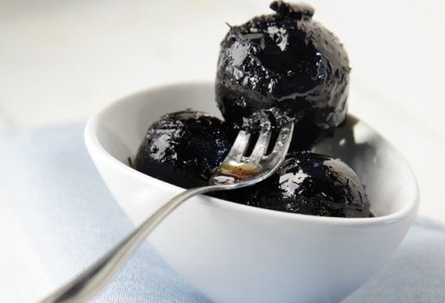 Αργυρώ Μπαρμπαρίγου: Καρυδάκι γλυκό κουταλιού - Το κλασικό & αγαπημένο με μοναδική γεύση & ωραίο άρωμα