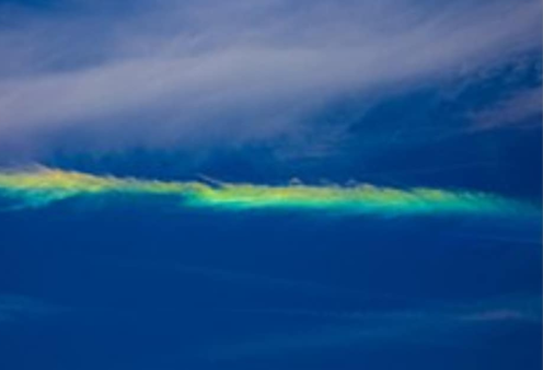 «Fire Rainbow»: Το σπάνιο φαινόμενο που εμφανίστηκε στον ουρανό - Ο μετεωρολόγος Θοδωρής Κολυδάς εξηγεί πως δημιουργήθηκε