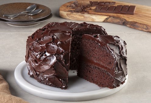 Ο Άκης Πετρετζίκης μας φτιάχνει Matilda’s cake: Το απόλυτο σοκολατένιο κέικ από τη διάσημη ταινία !