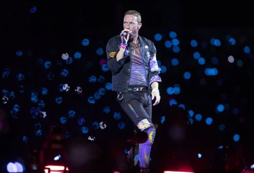 Coldplay: «Πλημμύρισε» το ΟΑΚΑ – To φαντασμαγορικό show & οι 60.000 fans – Ο Chris Martin μίλησε στα ελληνικά & «τρέλανε» το κοινό του (φωτό & βίντεο)
