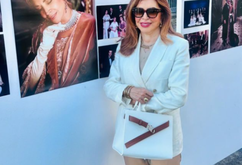 Μιμή Ντενίση: Το συγκλονιστικό total neutral look - Chic λινό σακάκι & classy γόβες (φωτό)
