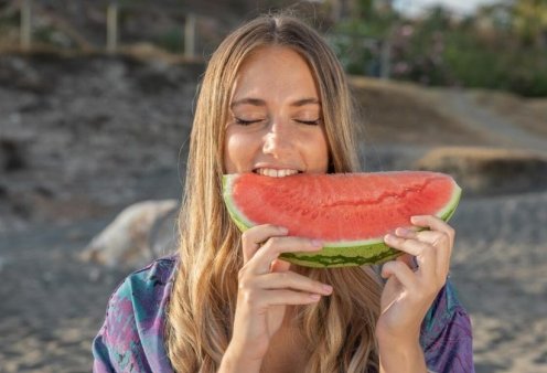 Αδυνατίστε τρώγοντας καρπούζι! Η πιο δροσερή & καλοκαιρινή δίαιτα